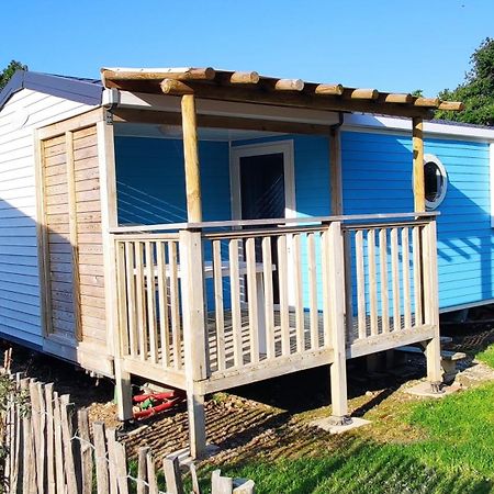 Camping Insolite Le Haut Village Saint-Michel-Chef-Chef Eksteriør billede