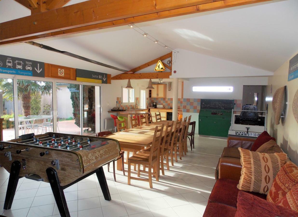 Camping Insolite Le Haut Village Saint-Michel-Chef-Chef Eksteriør billede
