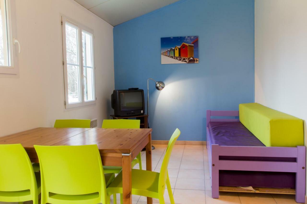Camping Insolite Le Haut Village Saint-Michel-Chef-Chef Eksteriør billede